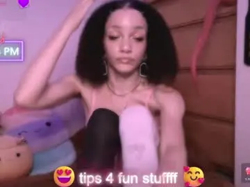 Chaturbate Watch Live Sex Cams of abruisedpeach
