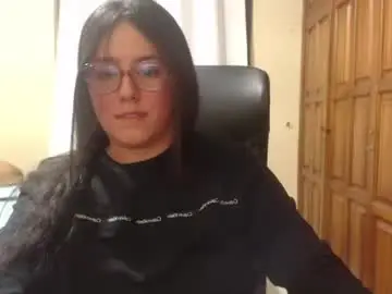 Chaturbate Live Sex Cam of venus_cat_