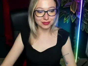 Chaturbate Sex Chat of heidi_pleasure