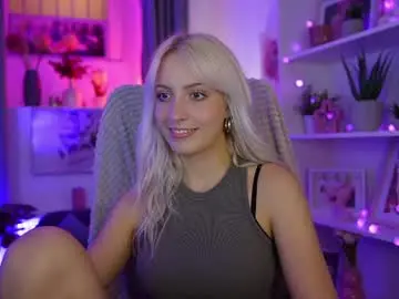 Chaturbate Adult Video Chat of lucy_cutie_