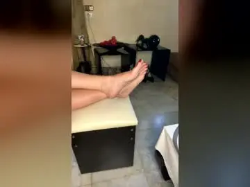 Chaturbate Live Sex Cam of goddessfreya35