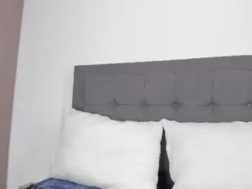 Chaturbate Live Sex Cam of hanna_baker01