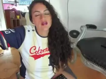 Chaturbate Free Live Porn of hela_wet