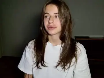 Chaturbate Free Porn Cam of lucyrait