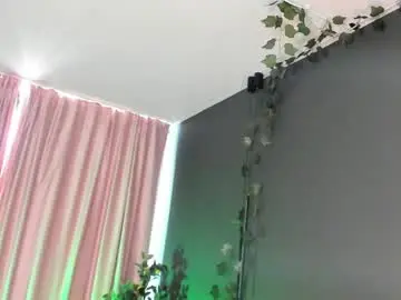 Chaturbate Live Sex of tori_blaze