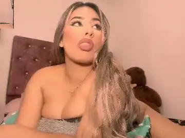 Chaturbate Live Sex of molly_and_paul