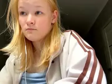 Chaturbate Watch Live Sex Cams of arianawarmington