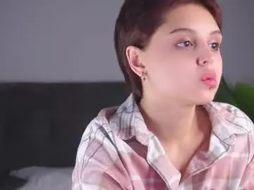 Chaturbate Watch Live Sex Cams of emma_bro0kss