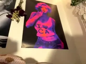 Chaturbate Best live sex cam show of emmaraee
