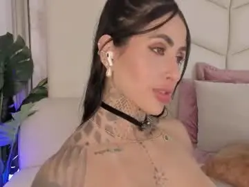 Chaturbate Live Sex Cam of valky_bes