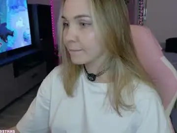 Chaturbate Live Sex Cam of xxxhoneyxx