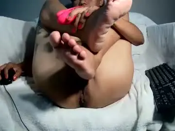 Chaturbate Nude Webcam of luvu4everxxx