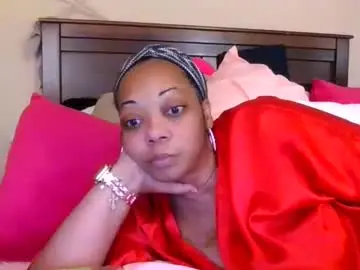 Chaturbate Live Sex Cam of brownroundrenee