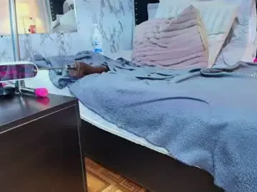 Chaturbate Live Sex Cam of maraa_x