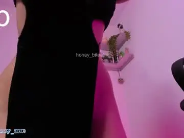 Chaturbate Free Live Porn of honey_bitee