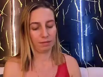 Chaturbate Sex Cam of starlight_mature11_aws