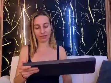 Chaturbate Free Porn Cam of starlight_mature11_aws