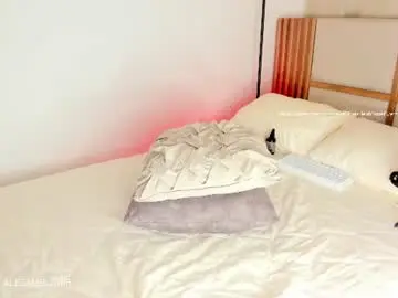 Chaturbate Sex Cam of miss_melanie18