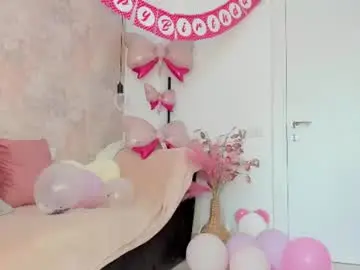 Chaturbate Live Porn of erikabeee1