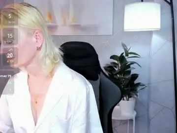 Chaturbate Adult Webcams of julie_lucasss