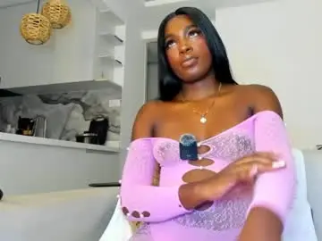 Chaturbate Live Sex Cam of naiagils633860