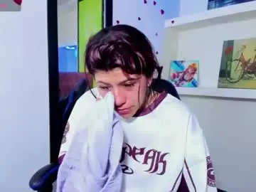 Chaturbate Free Live Porn of raven_rouge