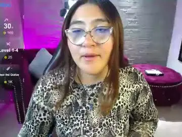 Chaturbate Free Porn Cam of diamondfox_m