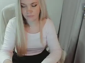 Chaturbate Best live sex cam show of elia_