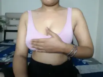 Dscgirls Nude Webcam of Silkyaura