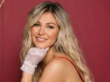 Imlive Sex Chat of MilanaSmooth