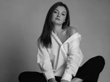 Imlive Live Sex Cam of Liolete