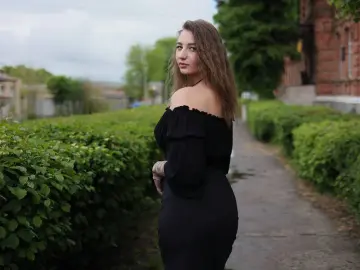 Imlive Free Live Porn of LioraOne