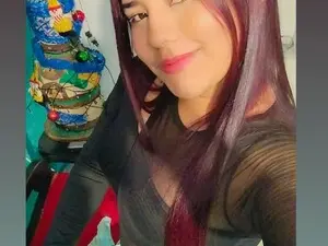 Myfreecams Sex Chat of Paola_curvess