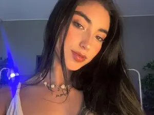Myfreecams Nude Webcam of Emma_Lirys