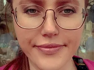 Myfreecams Live Sex Cam of HoneylenaXS