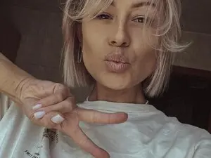 Myfreecams Sex Cam of Candibaby1