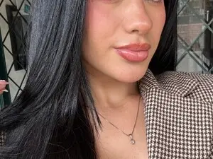 Myfreecams Watch Live Sex Cams of Emi_Rosse