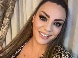 Myfreecams Live Sex Cam of Roberta11122