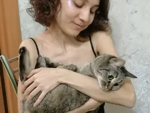 Myfreecams Free Porn Cam of DraGoldFlyy