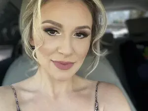 Myfreecams Live Sex Cam of HairyKittty