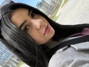 Myfreecams Adult Video Chat of KiraAmane