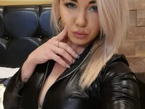 Myfreecams Watch Live Sex Cams of Sophie_Maeve