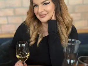 Myfreecams Sex Chat of LaraHartt