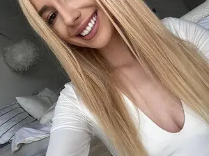 Myfreecams Adult Webcams of BelleBlondy