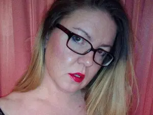 Myfreecams Nude Webcam of LovelyOljga