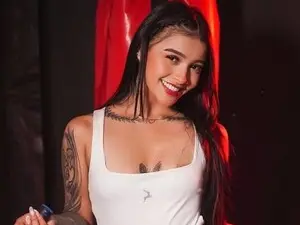 Myfreecams Free Porn Cam of LunaLenox