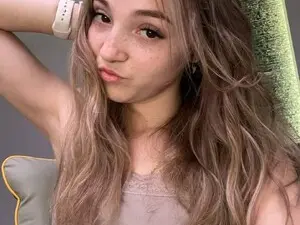 Myfreecams Watch Live Sex Cams of Daisyy