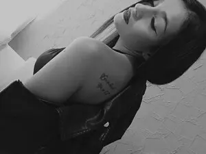Myfreecams Live Sex Cam of CamilleDucan
