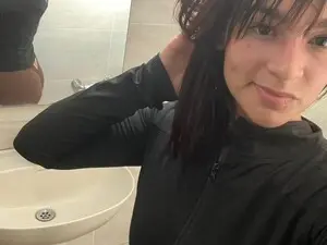 Myfreecams Adult Video Chat of Bella_Rouse9