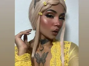 Myfreecams Nude Webcam of Revy_black